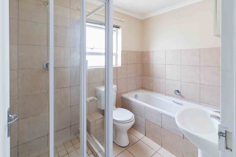 3 Bedroom Property for Sale in Windsor Park Estate Western Cape